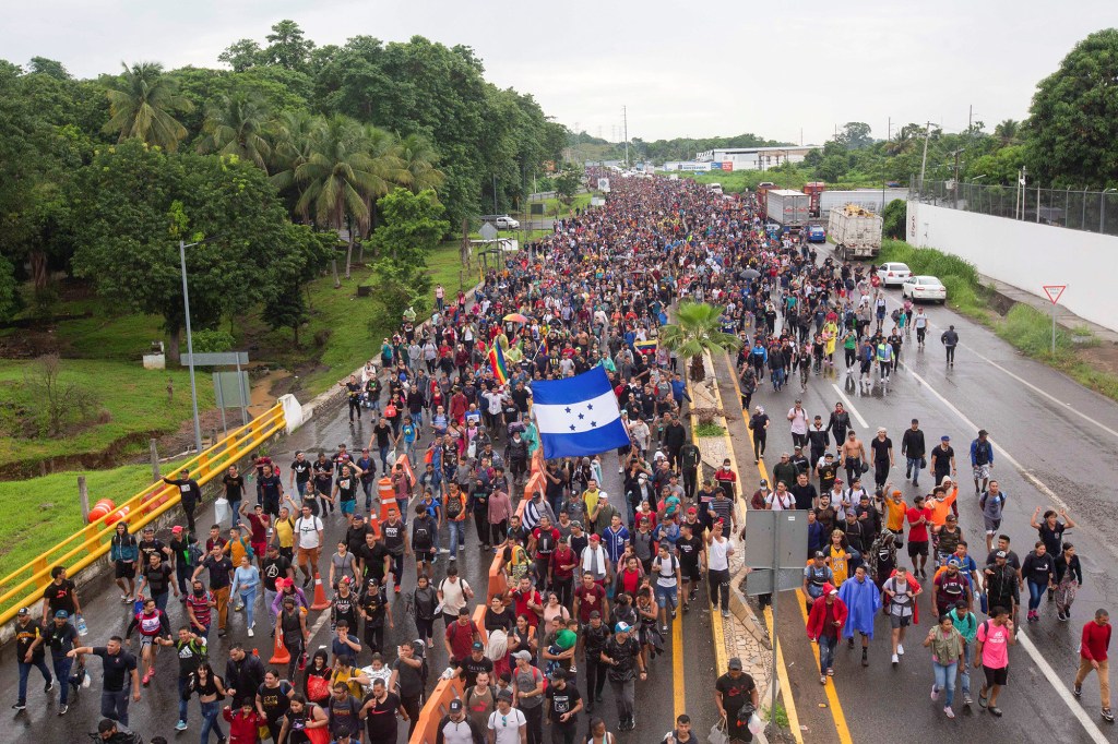 migrant-caravan-border-039.jpg