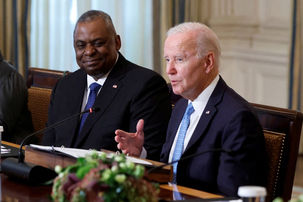 joe-biden-lloyd-austin.jpg