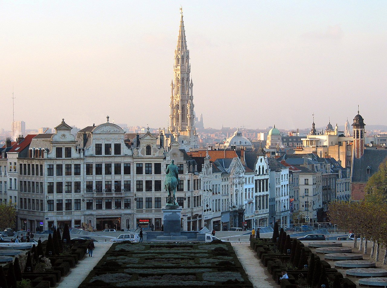 1280px-00_Bruxelles_-_Mont_des_Arts.jpg