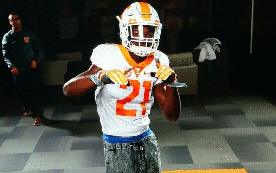 Florida LB Shanon Reid signs with Tennessee