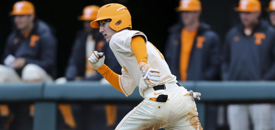 #24 Vols fall to #7 Gamecocks, 10-2