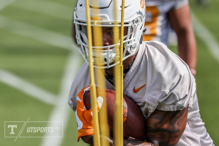 Spring Football: Vols Hold First Practice