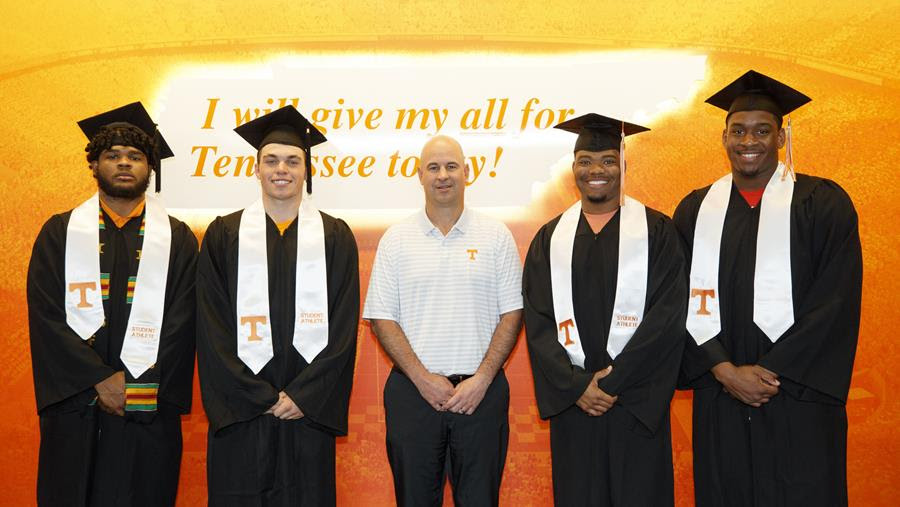 14-vol-football-players-to-graduate-this-weekend