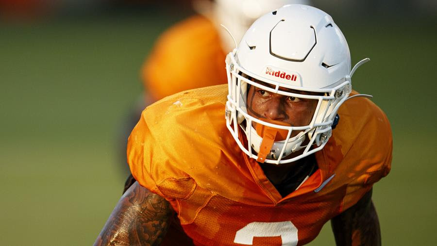 Vol Report: Position Battles Continue in Fall Camp