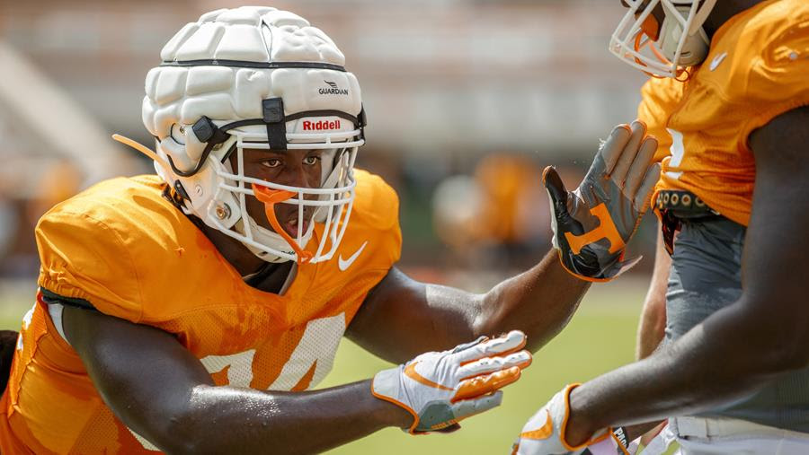 Vol Report: Butler and Bumphus Embrace New Roles on D-Line