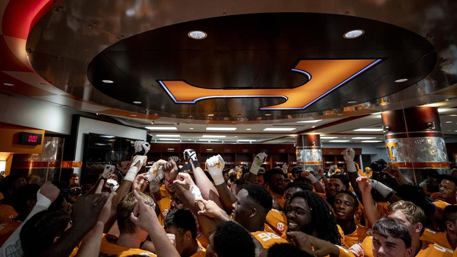 Vols Excited for Upcoming TaxSlayer Gator Bowl Experience