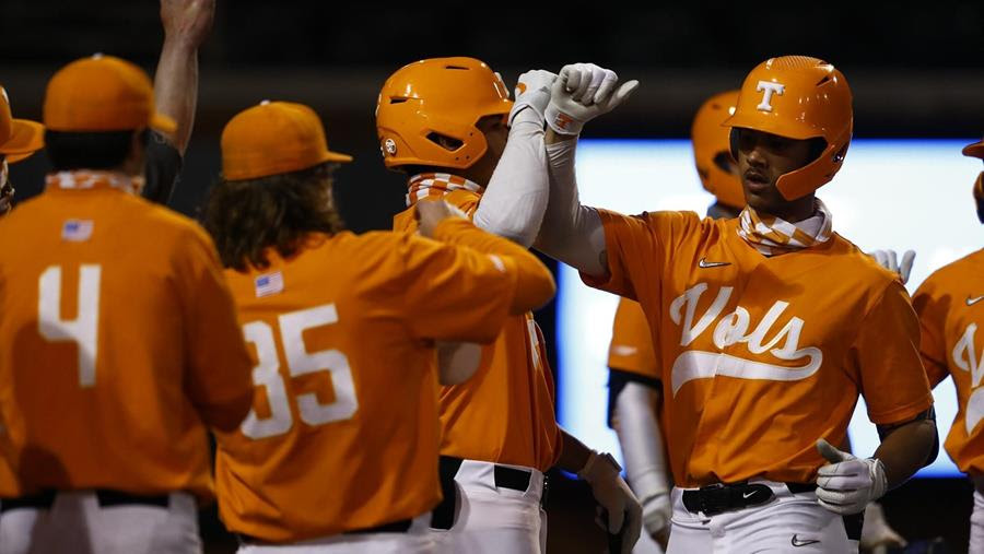 #9 Vols Cruise Past Eastern Kentucky, 13-5