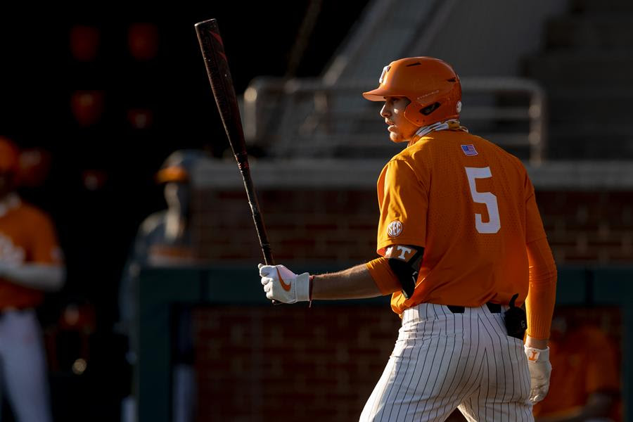 #6 Vols Win Sunday Rubber Game at Alabama, 9-8