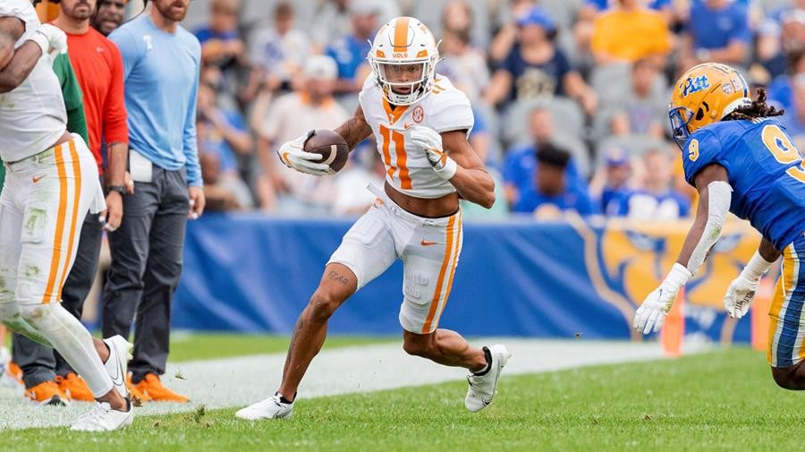 #15 Vols Turn Page To Akron Prep