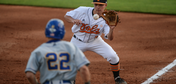 Baseball Vols win longest game in school history